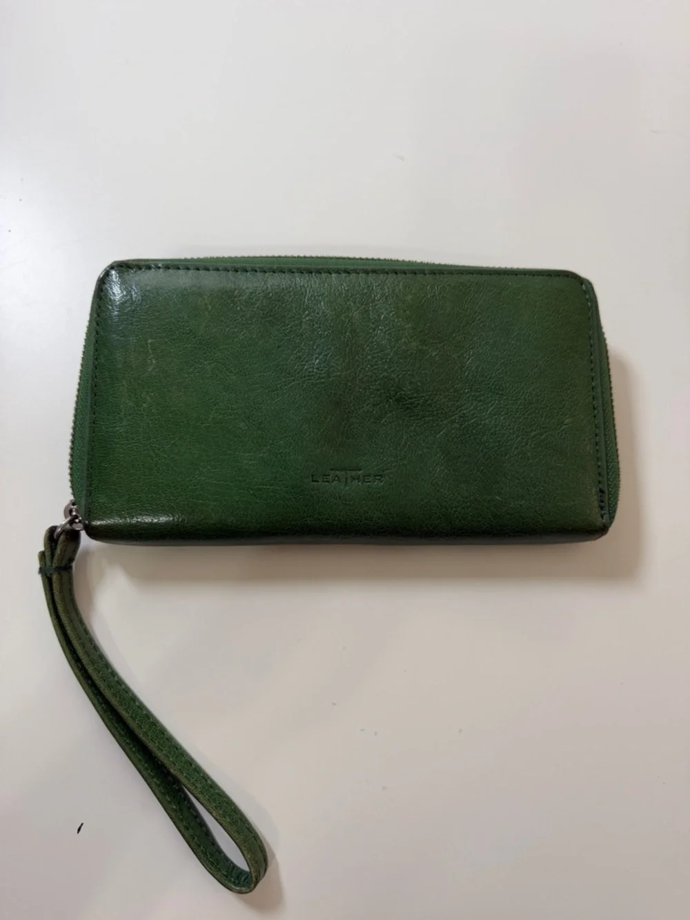 Tahari Dark Green Leather‎ Zip-Around Wristlet